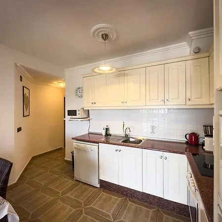 Apartment Beachfront Primera Linea 1-05