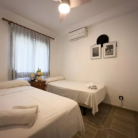 Apartment Beachfront Primera Linea 1-05 *