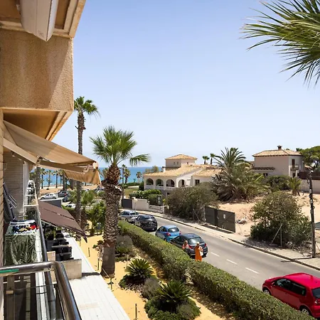 Apartment Beachfront Primera Linea 1-05 *