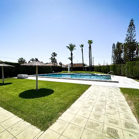 Beachfront Primera Linea 1-05 Apartment *